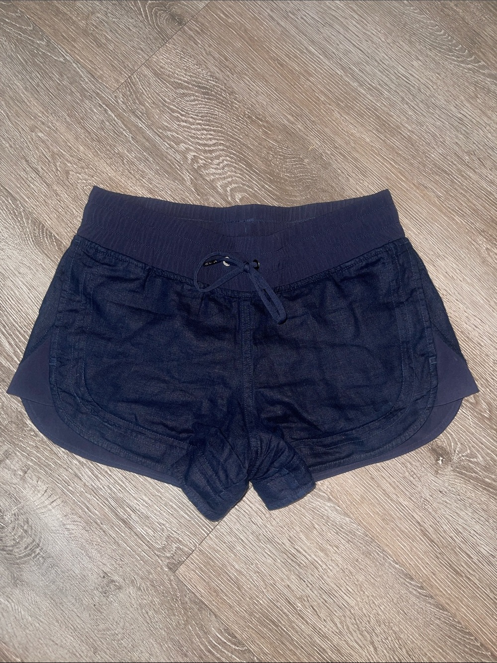 Athleta linen Navy Elastic Waist Athletic Shorts size 4 pull on casual
